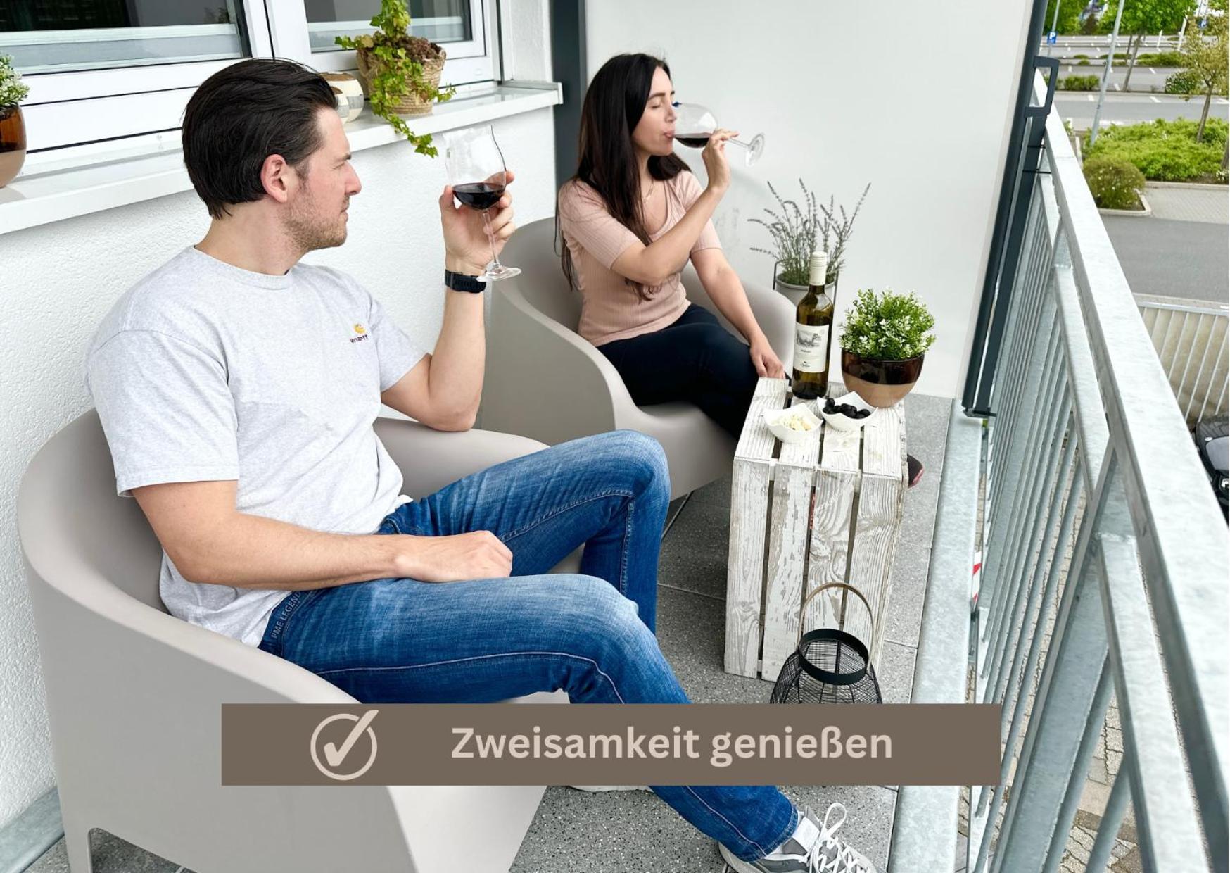 Special Apartment - Stadtnah, Balkon, Parkplatz, E-Ladestation, Gitterbox Fuer Fahrraeder, Fitnessstudio Koblenc Exteriér fotografie
