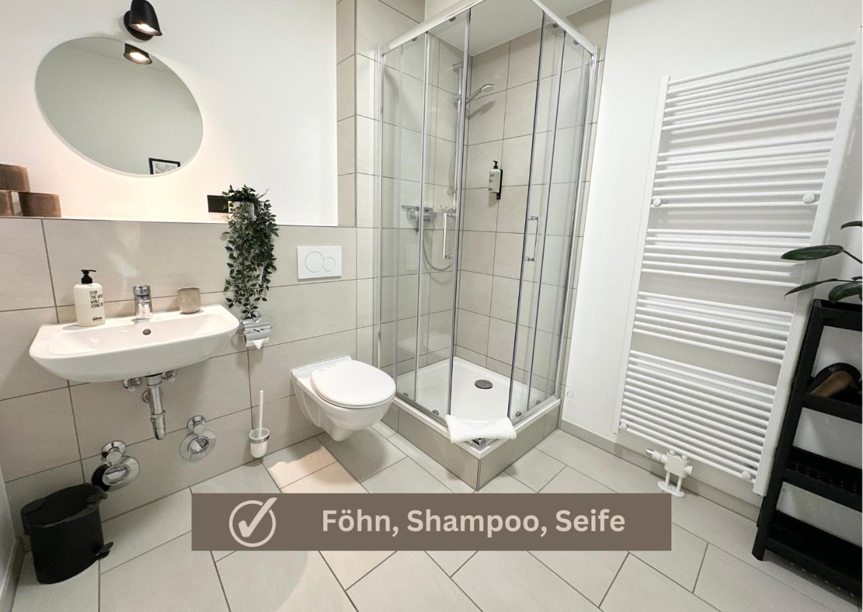 Special Apartment - Stadtnah, Balkon, Parkplatz, E-Ladestation, Gitterbox Fuer Fahrraeder, Fitnessstudio Koblenc Exteriér fotografie